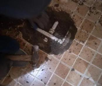 安宁卫生间漏水维修公司为您分享下卫生间渗水如何处理及注意事项